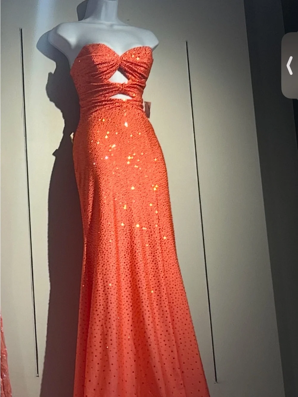 Sherri Hill eye catching